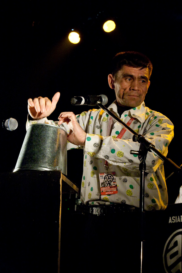 Asian Dub Foundation в Петербурге, Манеж Кадетского Корпуса