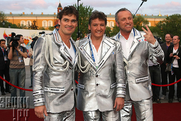 Евровидение-2009. Нидерланды. The Toppers.