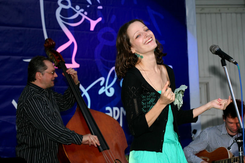 Фестиваль "Джаз в саду Эрмитаж". Алина Ростоцкая и Jazz Mobile.