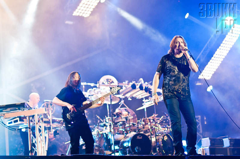 High Voltage 2011