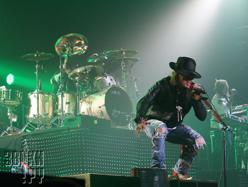 Guns N' Roses, Stadium Live