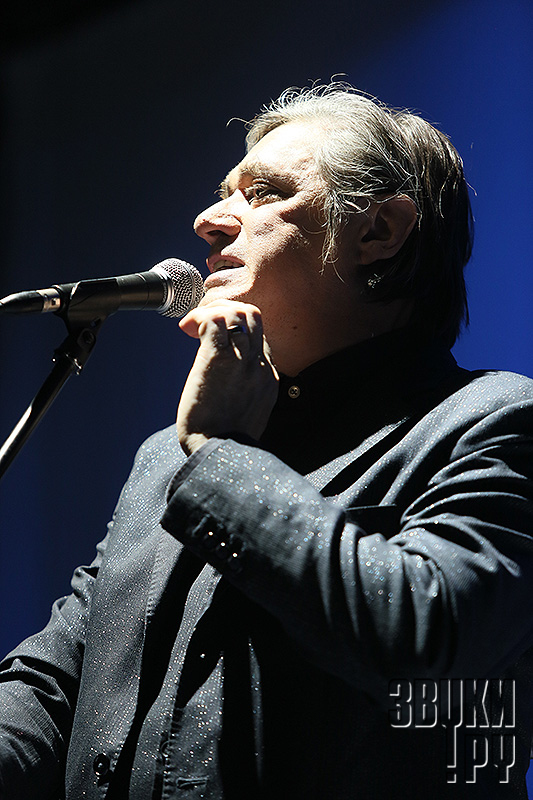 EINSTURZENDE NEUBAUTEN in Yotaspace