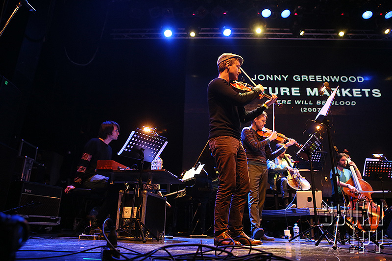 Jonny GREENWOOD and London Contemporary Orchestra